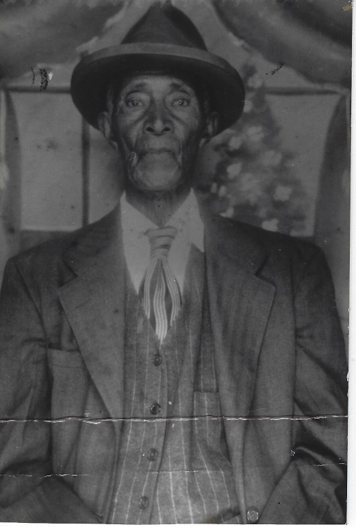 Edd Cox. Son of Matt and Frances Cox. Father of Jean (James), Dorsey, FC, OK, Fannie, Early Mac, Morgan, Birdell, Nancy, and Maggie.