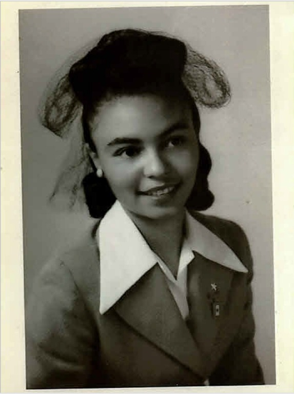 Queen Ester Edwards, daughter of Ludella Lula Cox & Pearl Edwards