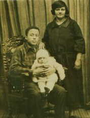 Dorsey Cox son of Edward D Cox/Emma Hunter w/wife Hattie Woods