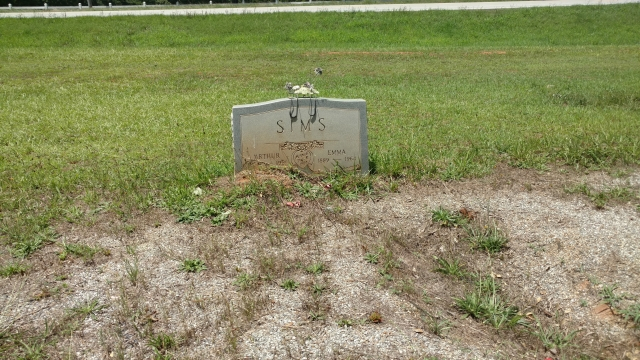 Arthur 1884-1931 and Emma Sims 1889-1964 Married 02-06-1904