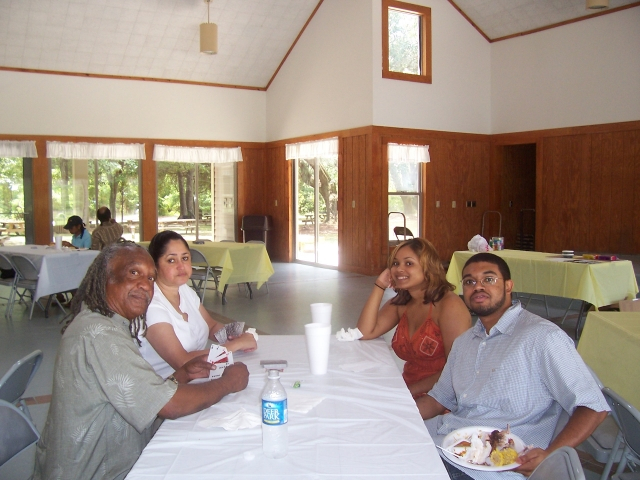 The Peoples Family - Atlanta, GA
Thomas, Brenda, Brigette, & Thomas, Jr.