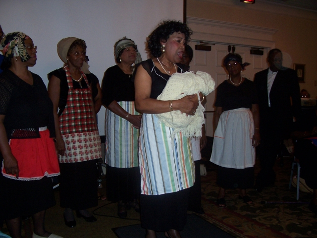 The Choraliers perform
excepts from Porgy & Bess