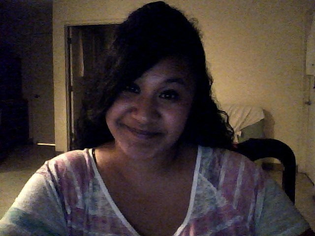 Talofa Family! My name is Manameree and i live in hawaii with my family, i was born in new zealand and was raised here in hawaii.And as far as i know right now is that hmm,Well ill just do it this way so i dont confuse you but here :)
Samila/Sefuluai/Me