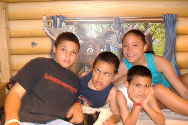 Anthony, Johnnie, Jazzmen @ Drew
Tinei>Aliitasi>Vilai>Erica>Jazzmen,Anthony,Johnnie and Drew. My grandkids in the Poconos