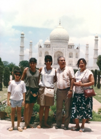 Raj and family at Taj Mahal