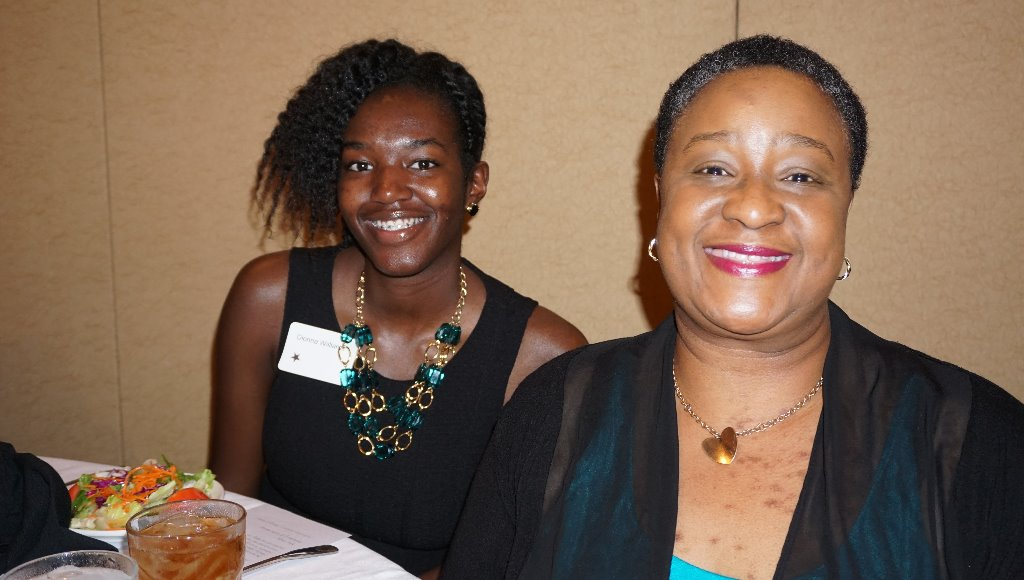 DeAnthonys sister, Cheryl (Rainey) Davis, together with niece Dionna.
