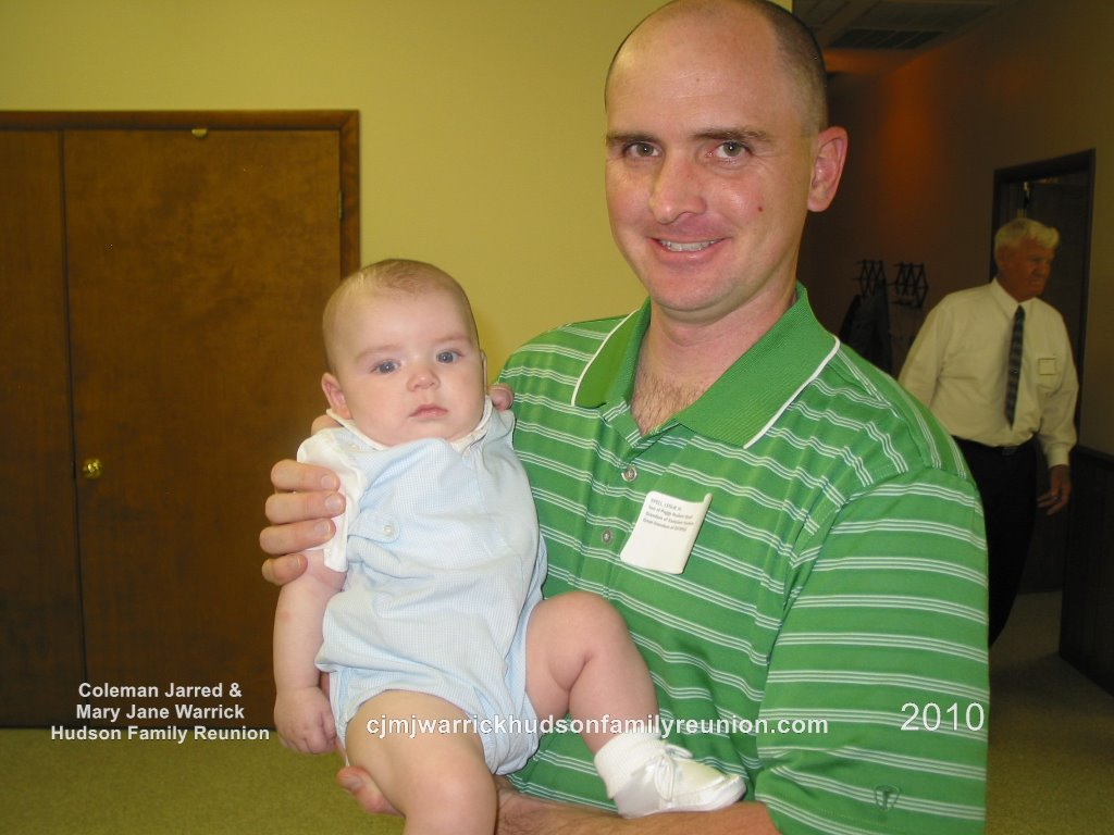 2010 – Youngest Lineal Descendant in Attendance:
Larry Everette Spell, held by his father, Leslie (Les) Everette Spell III.