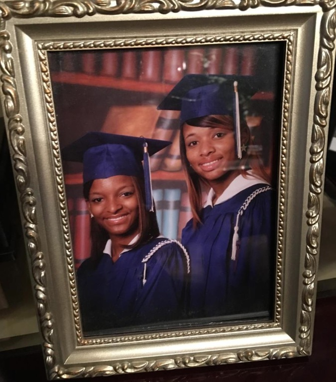 Twins Rachelle and Mashell Jackson