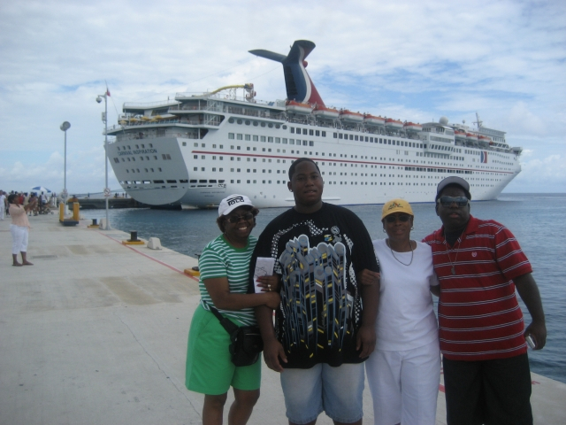 Dock of the bay in Cozumel, Mexico
Juanita Cooper, Tyler Moore, Shirely Ellis and Andrea Upshire.