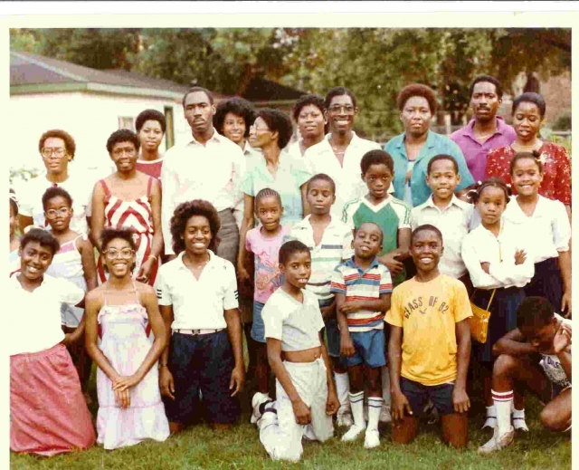 Family gathering at the Ellises