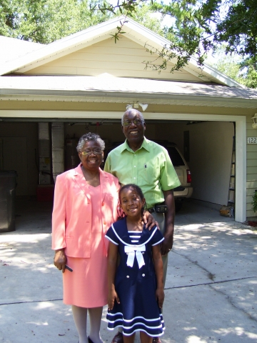 Tiffany visits with Uncle Lee & Aunt Juanita in Florida