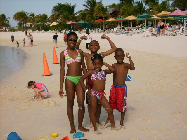 Moore Children enjoying the Beach