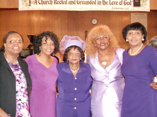 (l to r: Velma Dumas, Bettie Griggs, Lula Dixon, Daisy Reed, Glenda Terrell)