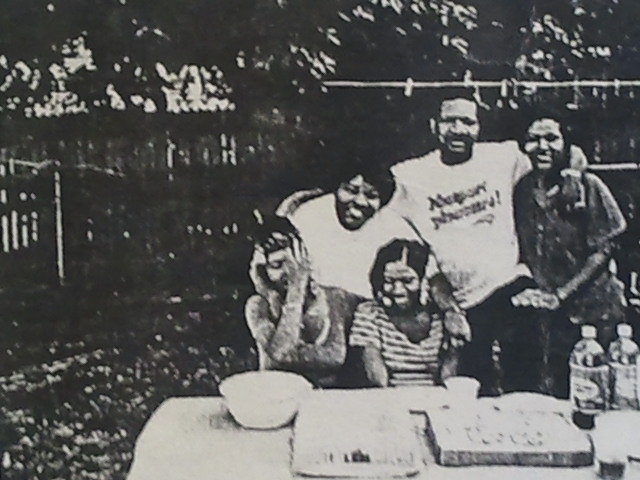 Mycee and Edna Mae Jones Lang family, auntie Edna, Lee, Karen, all are standing, sitting Bridgette and LeLe