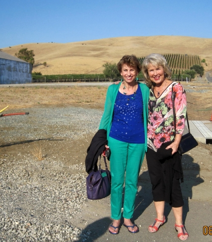 Charlotte Horne Gagne, Diane Jory Haydon in front of winery