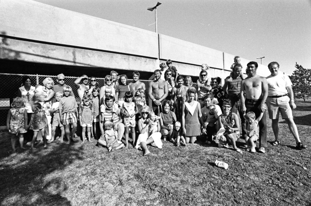 What a great looking - and very young - group of people!! How many do YOU reconize?? (Photo courtesy of Eddie Allen - taken at the 1971 Reunion Picnic at Alondra Park)