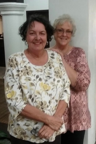 Charlotte Brewer Nybakken visiting Linda Irick Pennoyer in Oklahoma