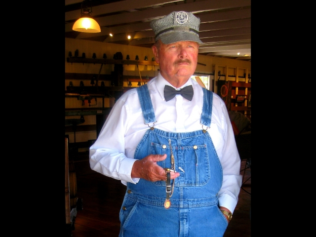 Im a volunteer at the Tehachapi Depot here in Tehachapi, and I enjoy meeting new people who have no idea in what Im saying....