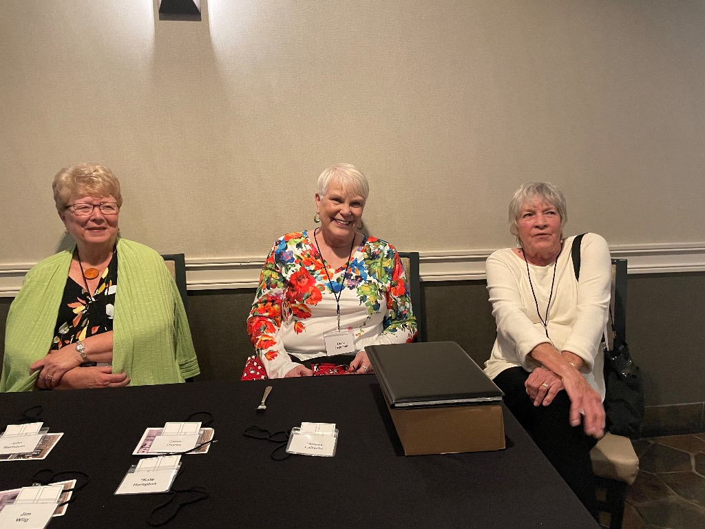 Mavis Mohn Kelley, Diane Jasperson Taylor, Cheryl Walsh Hastings