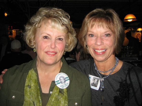 Lorraine Thackston and Noel Gale @ 40th reunion