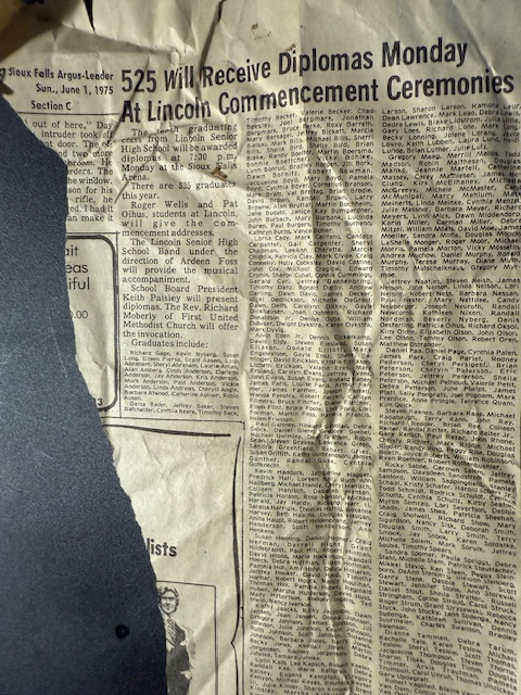 Argus Leader 525 graduates