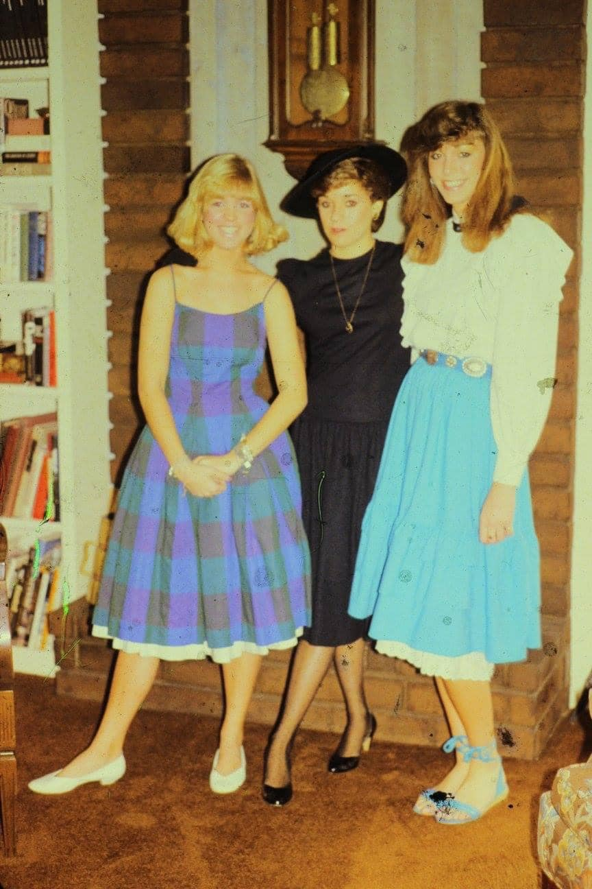 Tia, Paige, Kristin