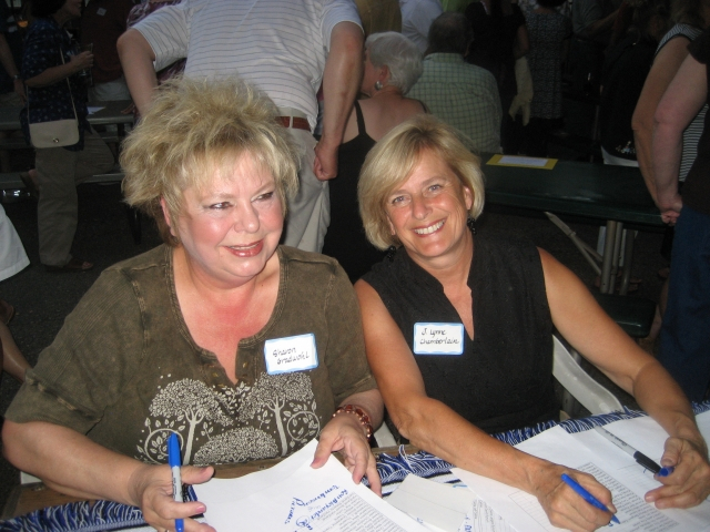 Sharon Gradwohl and Lynne Chamberlain