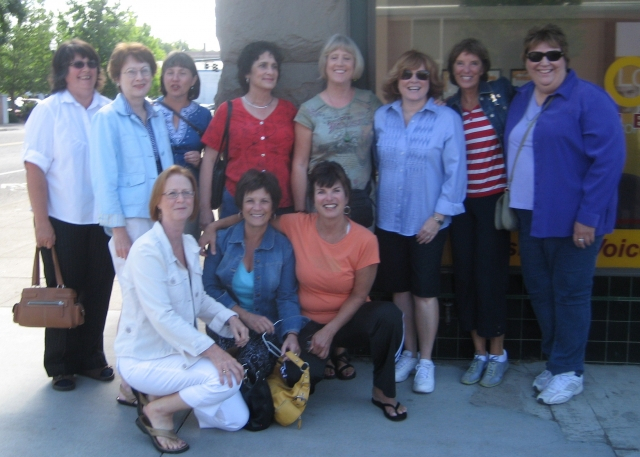 Parade watchers -- 
back row: Cindy Peterson, Debbie Smith, Marilyn Sterling, Nancy Wilson, MLisse Perrault, Gayle Passmore, Kim Whitney, Roberta Bardsley
front row: Denise Alexander, Claire Coryell, Janet Lasater 