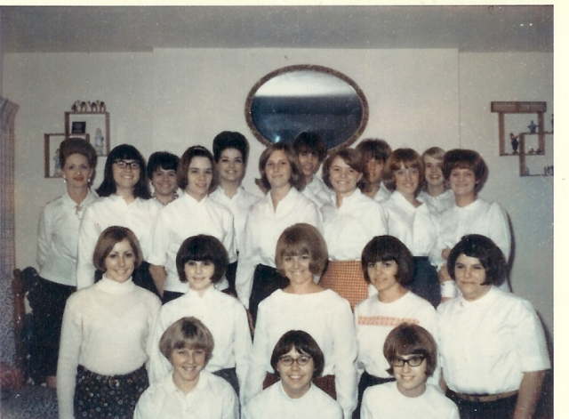 I think this was taken in 1966-67
Any one remember what club this is?