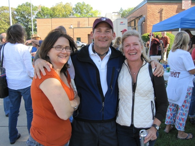 Sheila, Bias & Chris. Looks like a kegger.