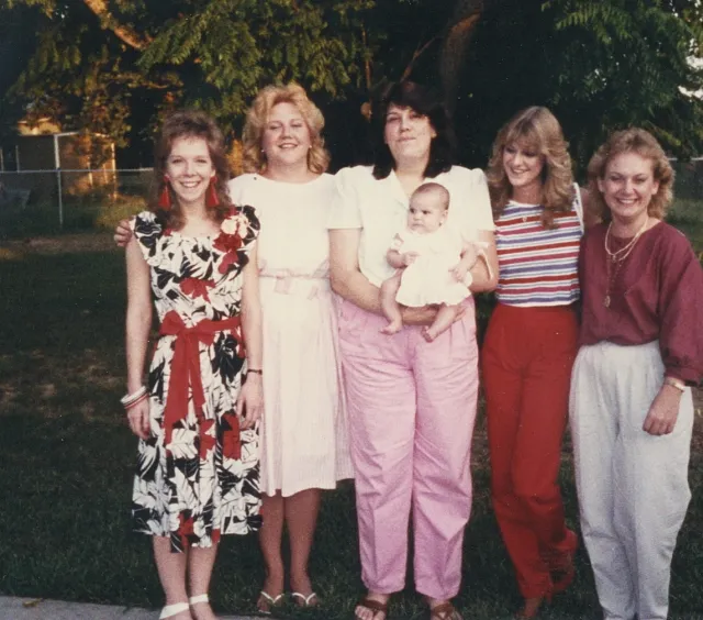 Rhonda Petty Stevens, Jannie Holloway Day, Mary Sanders Wunstel, Lisa Albert Graphia, and Pam Carney Small