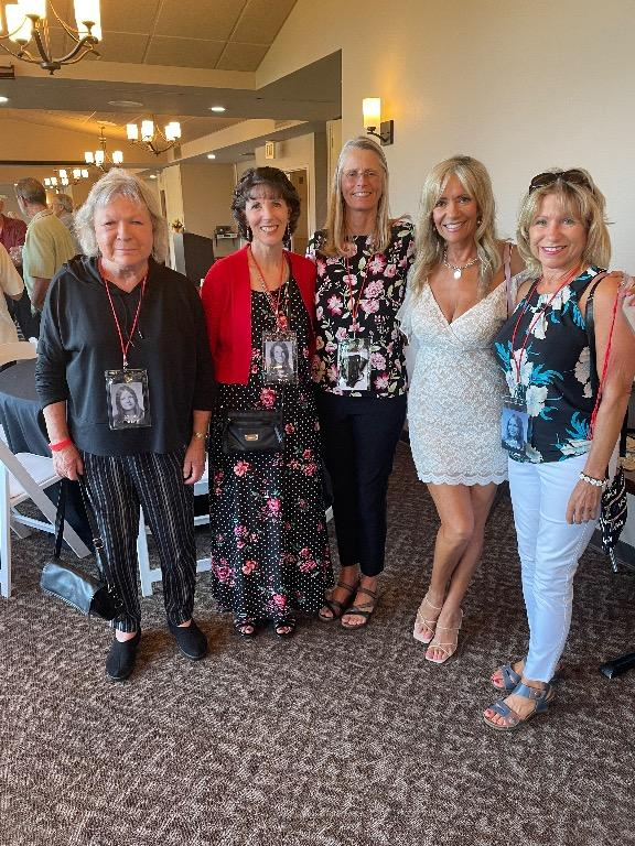 Ellen Christie, Peggy Graham, Becky Howe, Stephanie DiPerno, and Lois Schulze