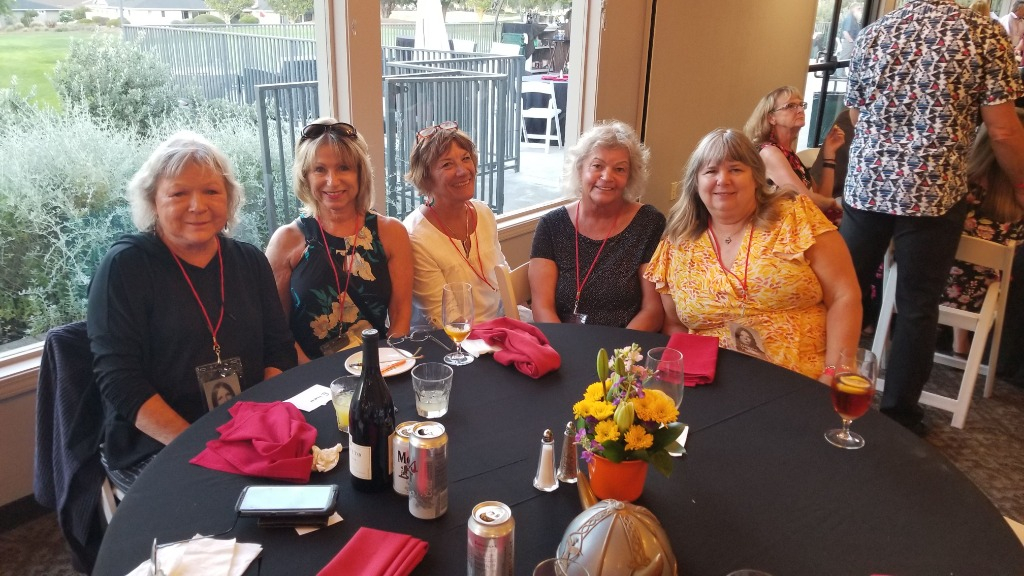Ellen Christy, Lois Schulze, Kathy Vinci, Linda Johns, Denise Partika