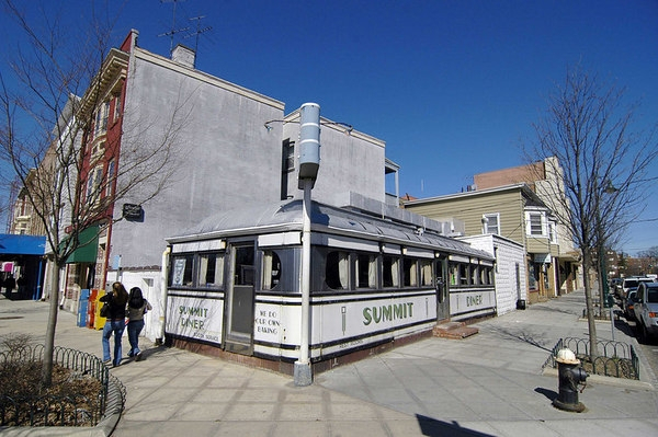 Summit Diner