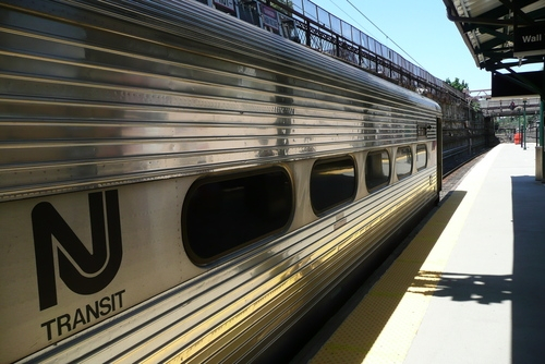 NJ Transit train at Summit Station