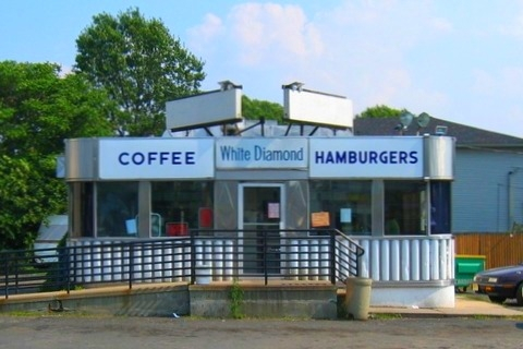 The White Diamond. The D. The Greasy D. It wasnt in Summit technically, but rather just over the Springfield border on Morris Avenue, and this photo isnt even of the same one