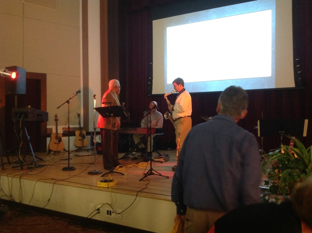 Great music provided by Woodard, Holt & Taylor!