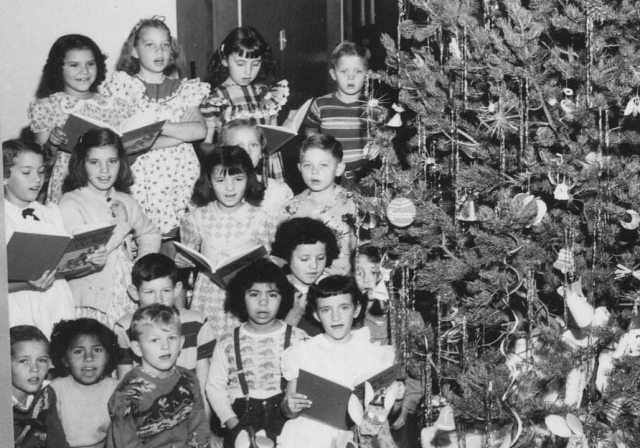 WEBSTER 2ND GRADE
CHRISTMAS LEFT SIDE
