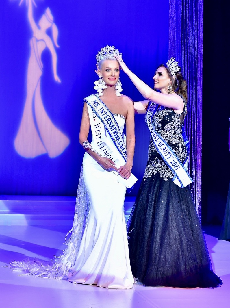 MS. INTERNATIONAL BEAUTY - Carla Vanderloop