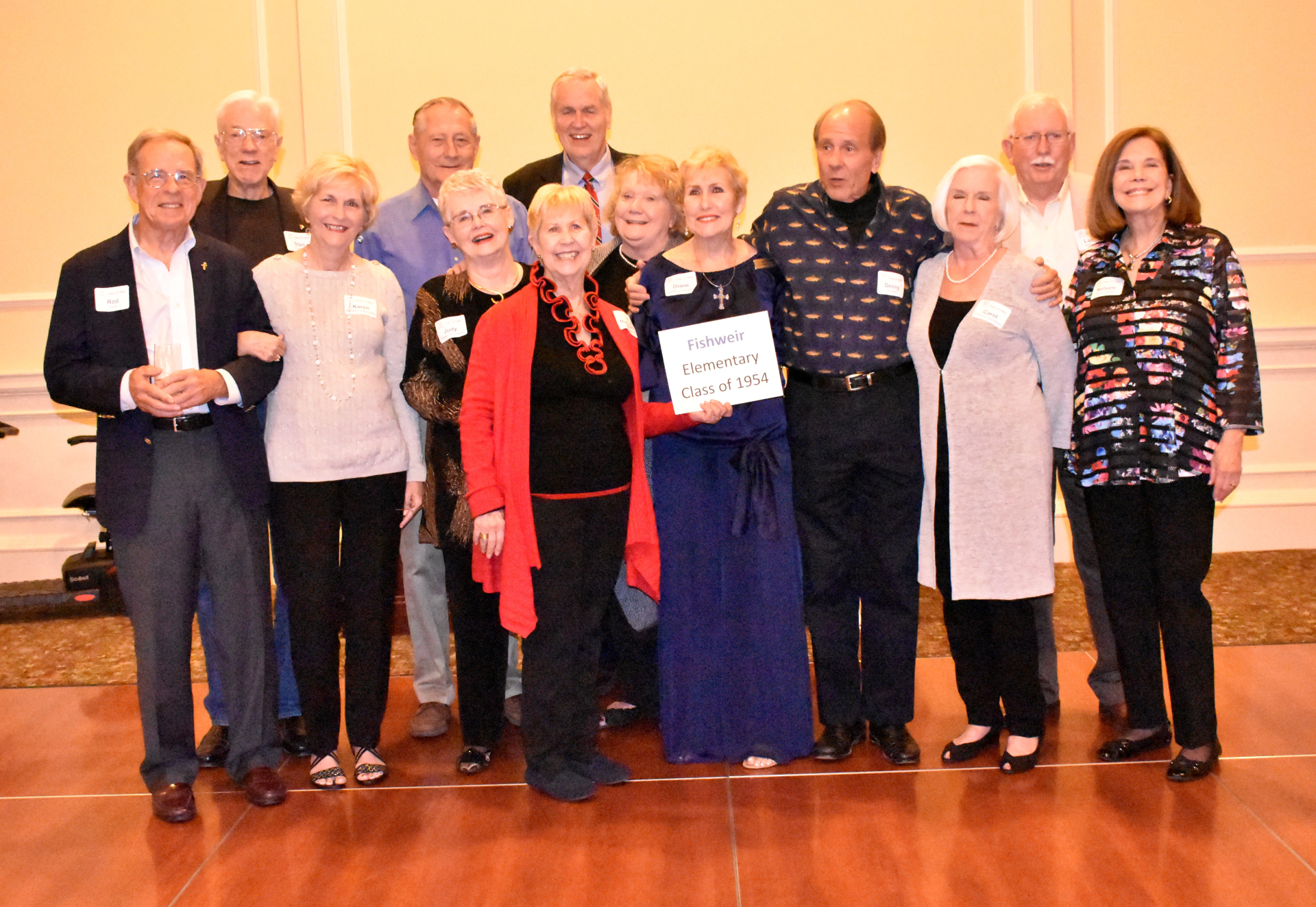 Fishweir Elementary: Rod Hentz, Stan Cooper, Karen McMillan (Spychalski), ?, Judy Brown (Donaghy), Mary Jane Parramore (Kramer), Mack Crenshaw, Elaine Perry (Starling), Diane Railey, Denny Broome, Carol Griswold (Abraham), Larry ?, Nelson Hilty (Carter)