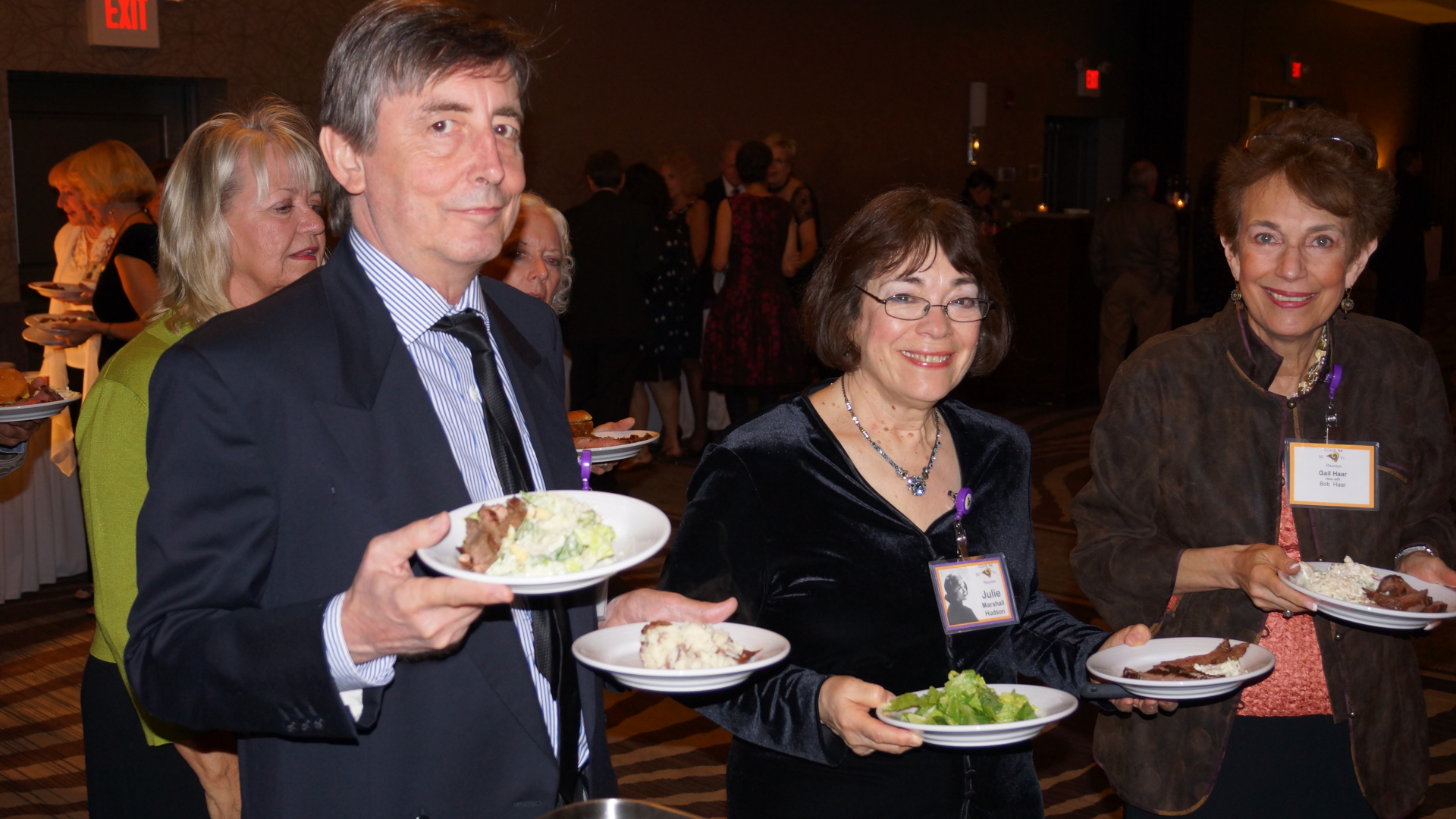 Glenn Hudson, Julie Marshall, Gail Haar; Background: Sandy Handley, Valerie Randolph