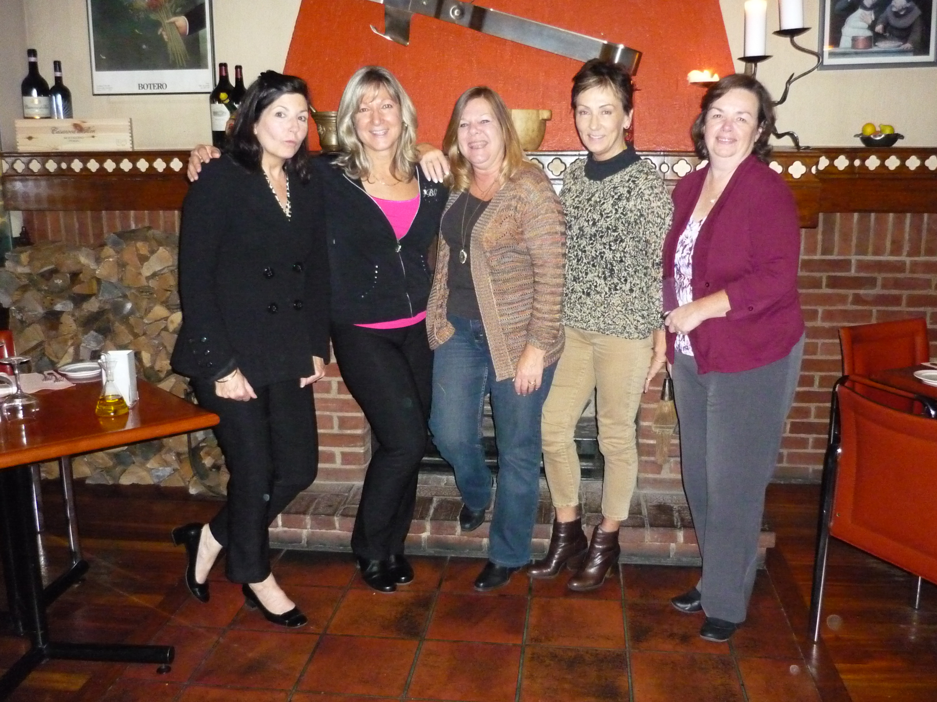 Ceic DeMonte (Bahr, Debbie Luzar (Thomson), Leslie Corrigan (Hudson), Majda Senicar (Krosel), Maureen Tolan (Shanahan).