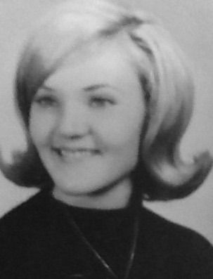 Carolyn Dobbin (Tope)