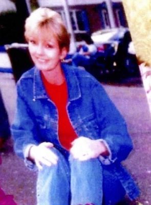 Julie Hedberg (Sloane)