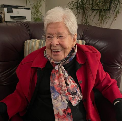 Joan Gilbert (Morrison)