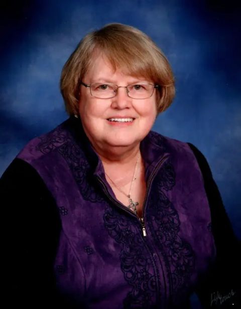 Donna Stanger (Womacks)